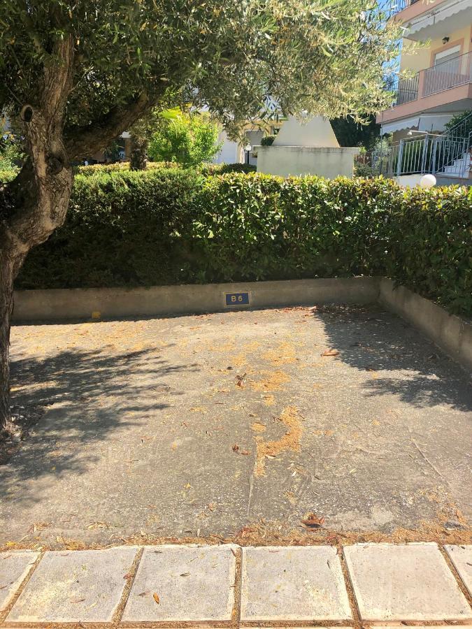 Gerakini 2Br Apt With Shared Pool エクステリア 写真